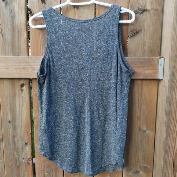 Old Navy Relaxed Grey Sleeveless top - Size M - Picture 3 of 3